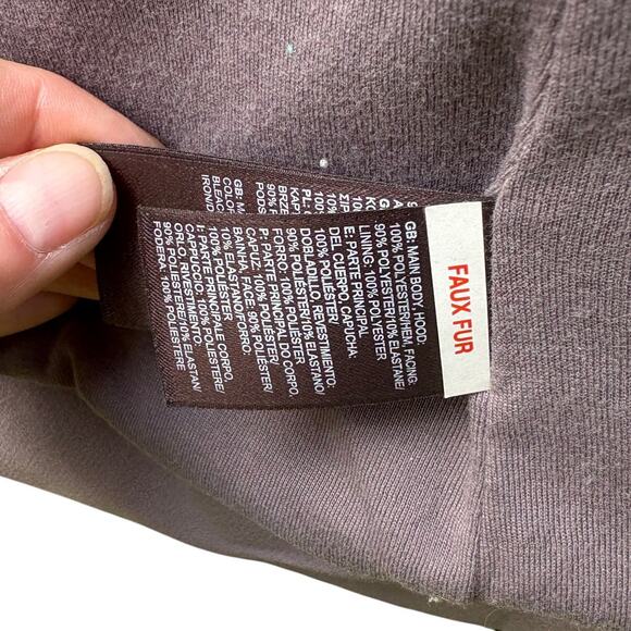 The North Face Furlander Faux Fur Hooded Vest Gray L NWOT - Picture 9 of 11